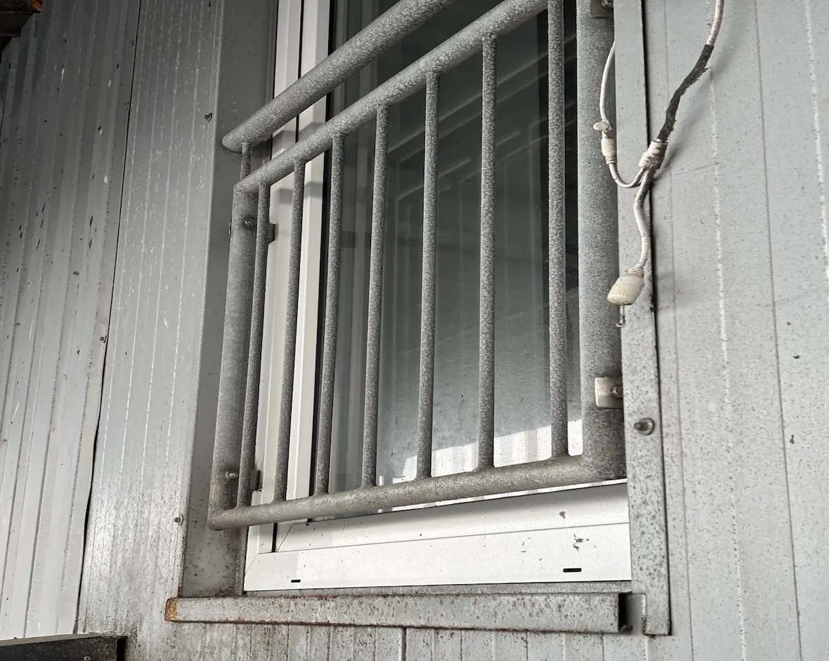 Schaufenster verschmutzt vorher